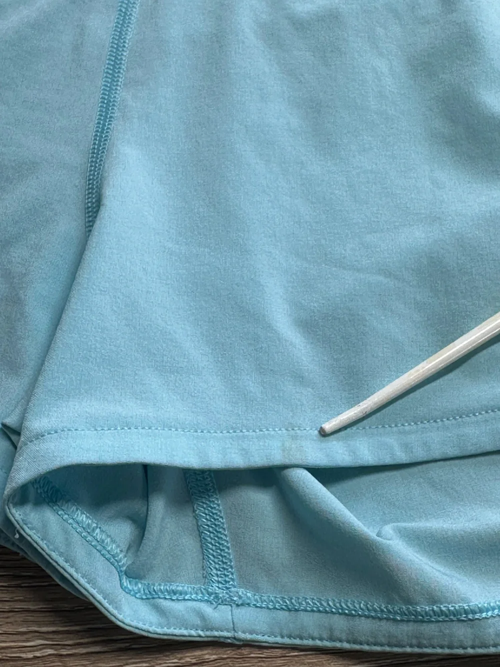 Lululemon Speed Up Shorts 2.5 ** - Picture 13 of 13